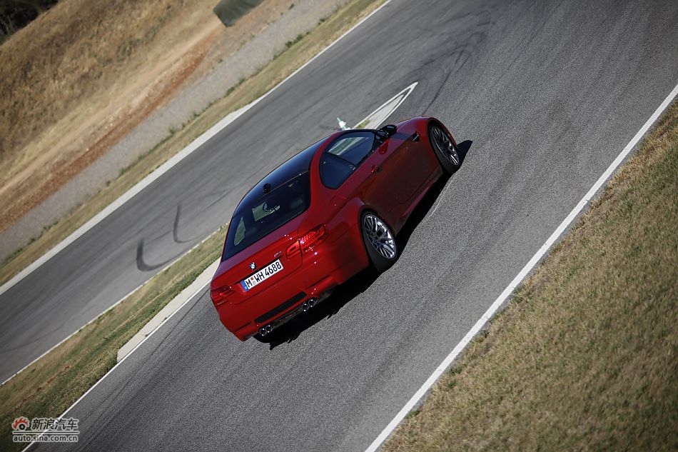 M3 Competition ̬