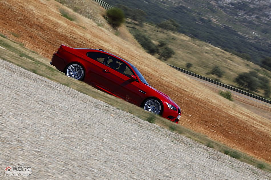 M3 Competition ̬