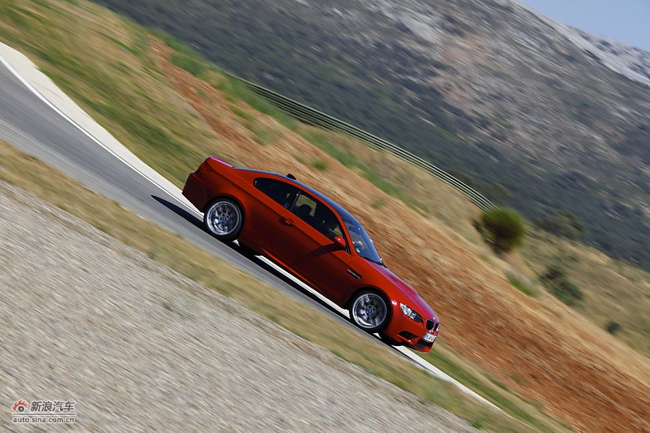 M3 Competition ̬