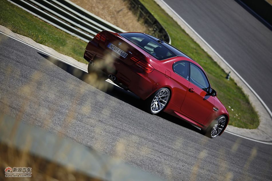 M3 Competition ̬