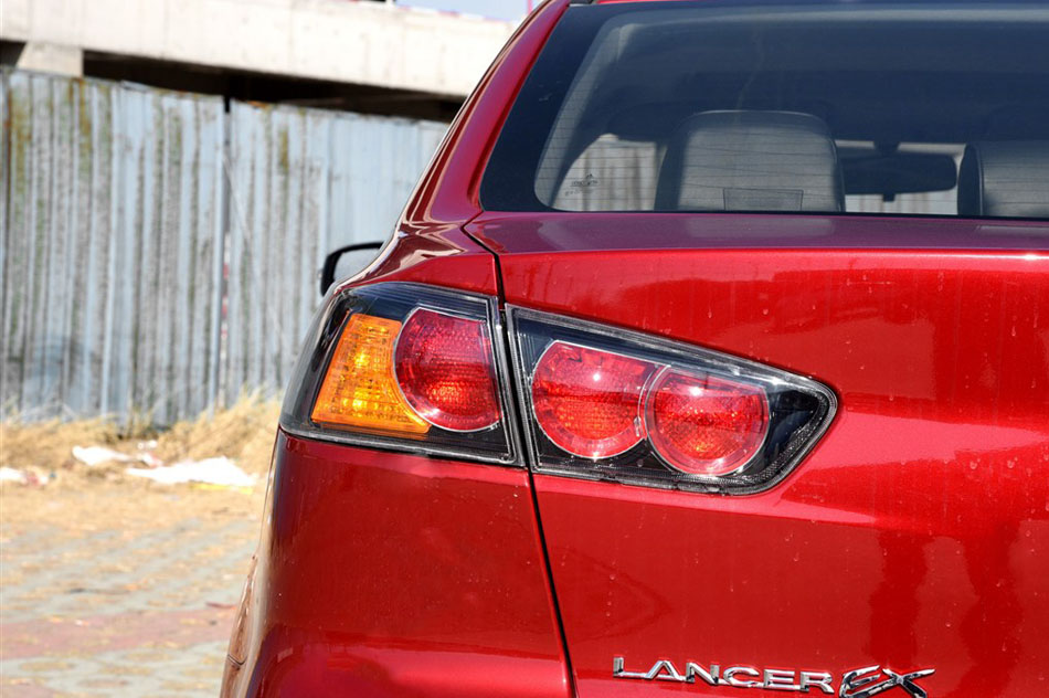 2015 1.8L CVT V ϸ