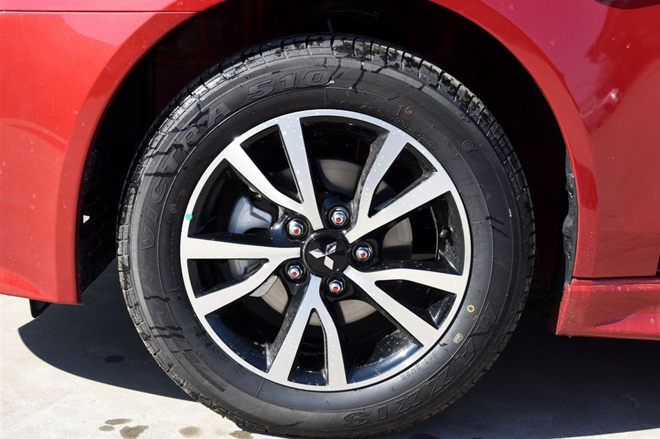 2015 1.8L CVT V ϸ