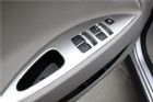 2011 2.0L AT 콢 οռ