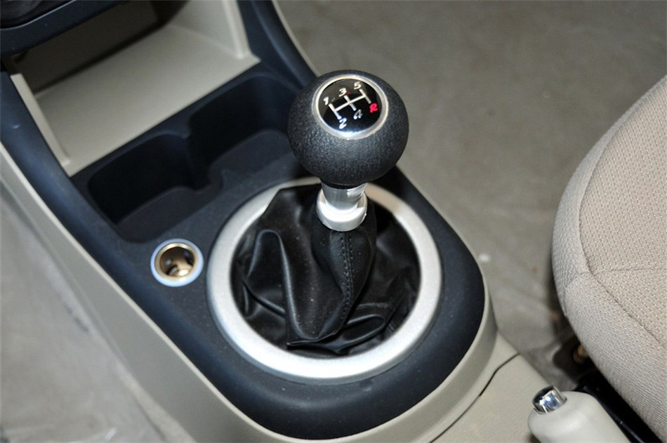 2012320ھ1.3Lֶ׼LX