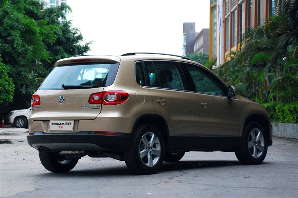 2012 ; 1.8TSI ԶݼӢ 
