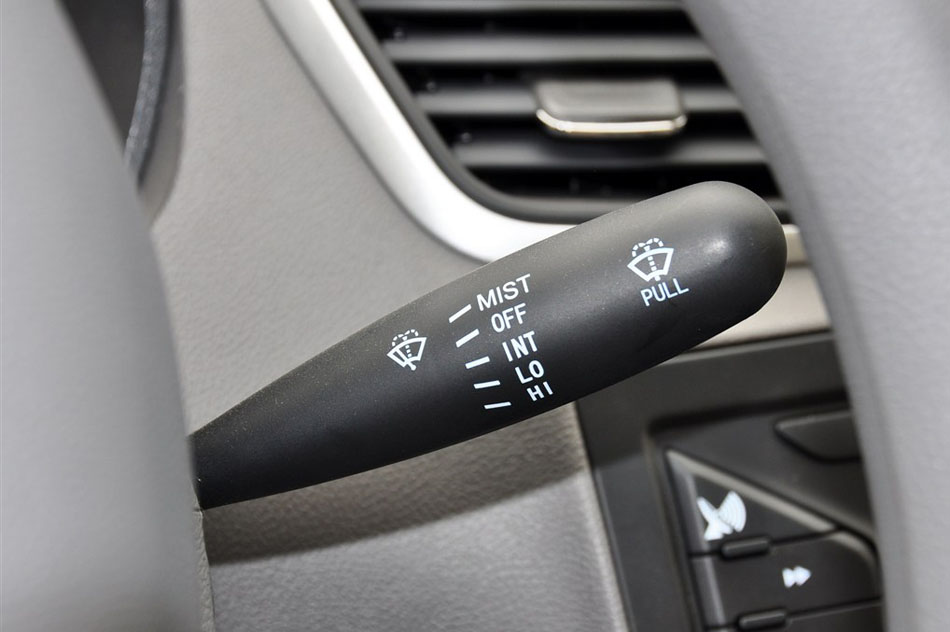 2014 1.3L ֶ 