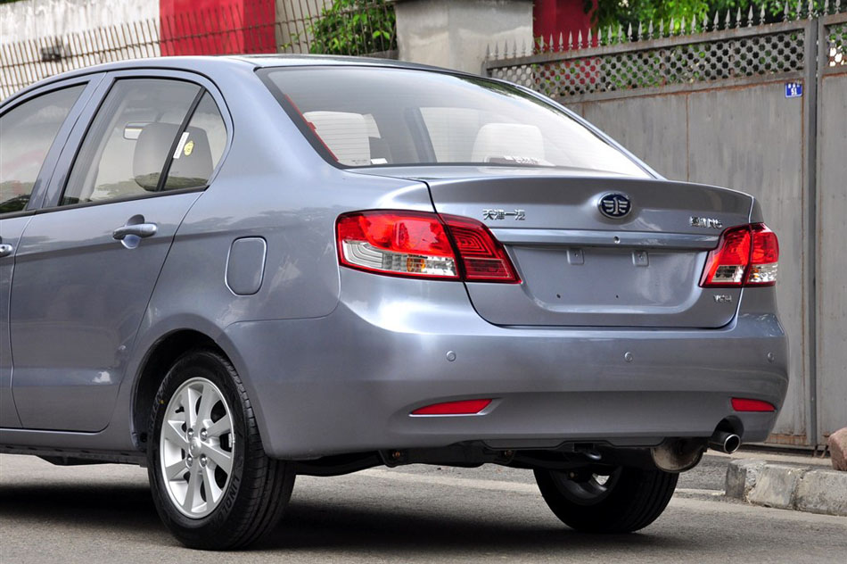 2014 1.3L ֶ 