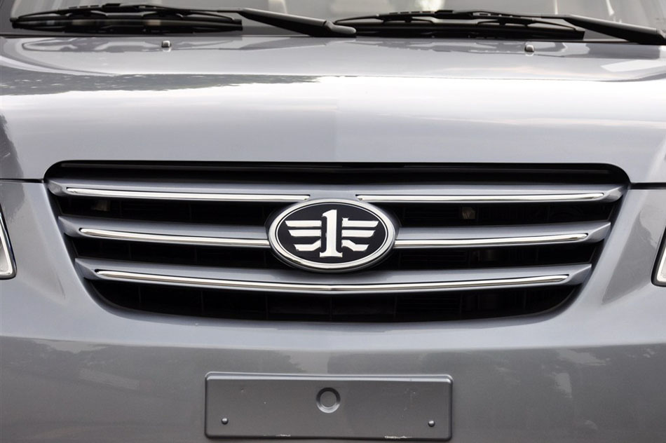 2014 1.3L ֶ 