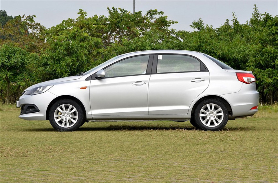 2013 Ʊ 1.5L MT 