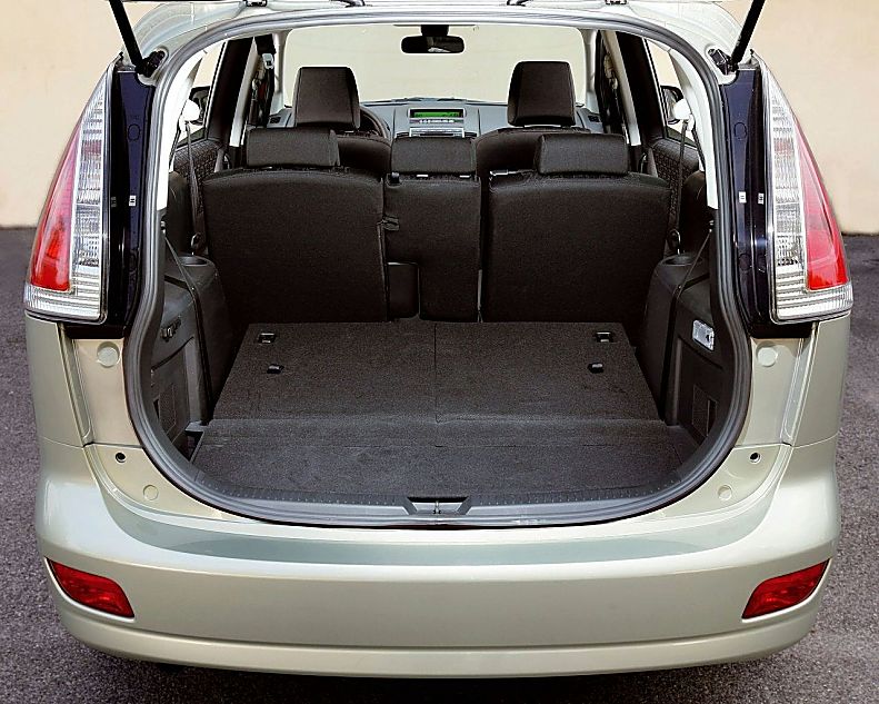 Mazda 5