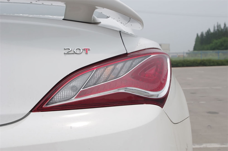 2012Ͷ˹2.0TԶ