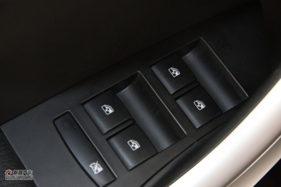 2010ӢXT1.8LԶʱа