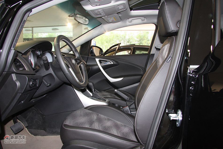 2010ӢXT1.8LԶʱа