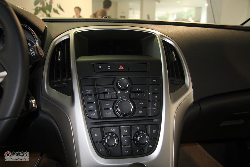 2010ӢXT1.8LԶʱа