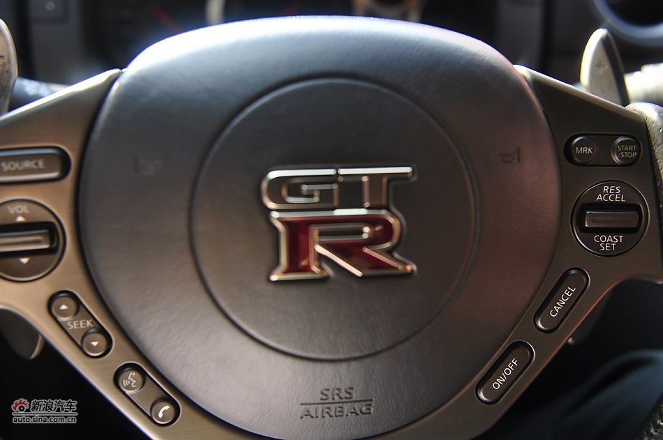 2012ղGT-R