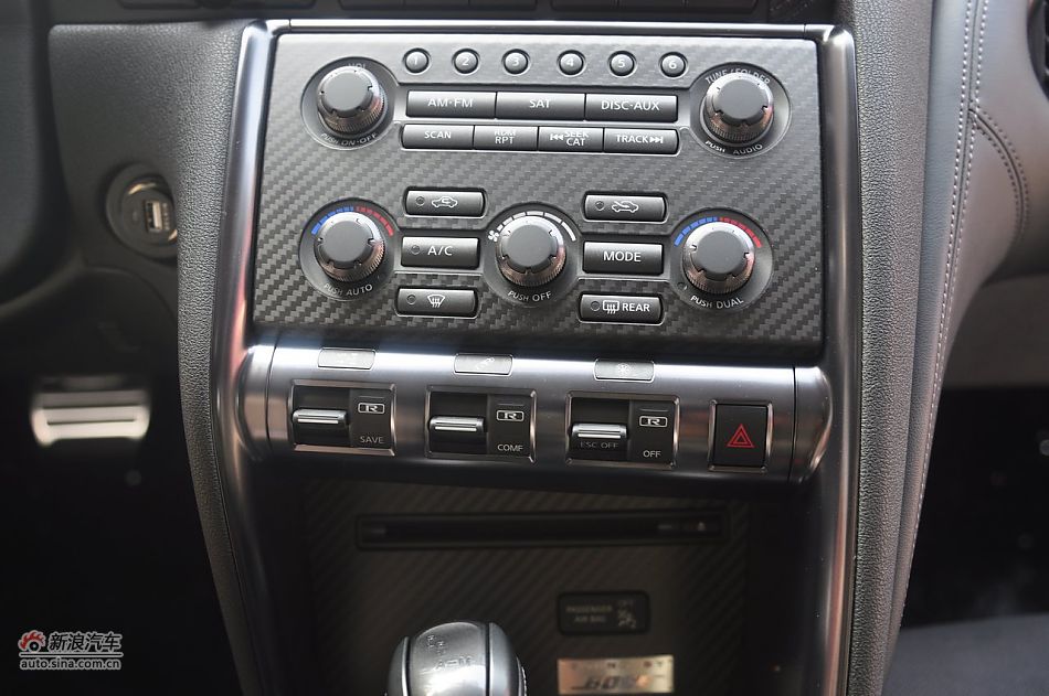 2012ղGT-R