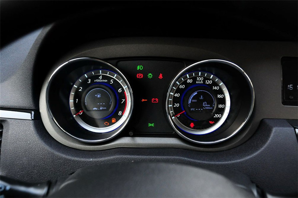 C30 2013 1.5L MT  