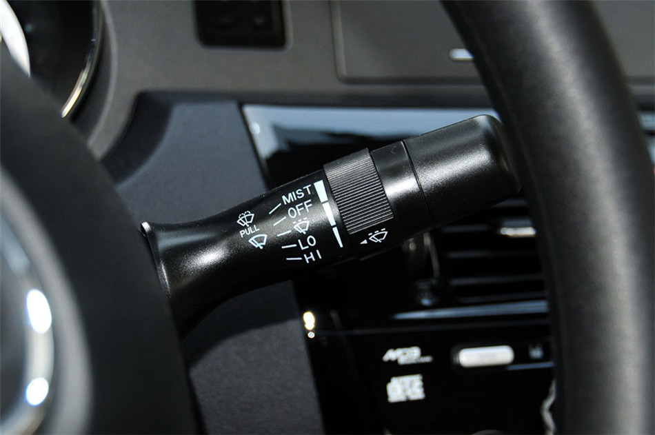 C30 2013 1.5L MT  