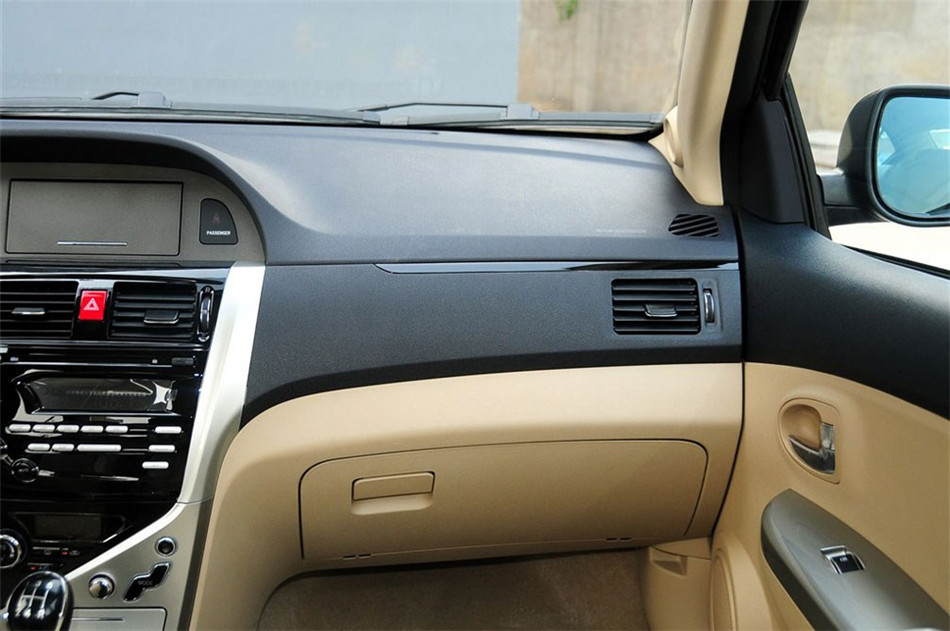 C30 2013 1.5L MT  
