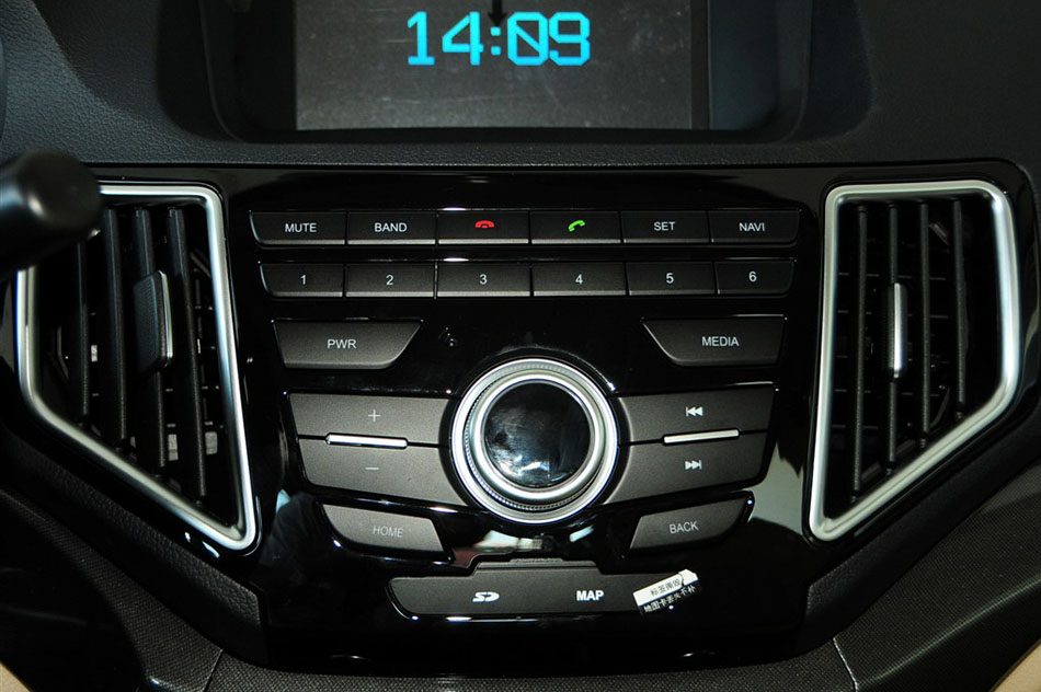 2015 1.5L ֶ 