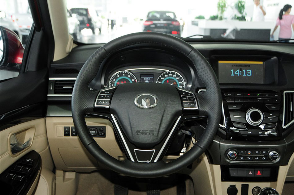 2015 1.5L ֶ 