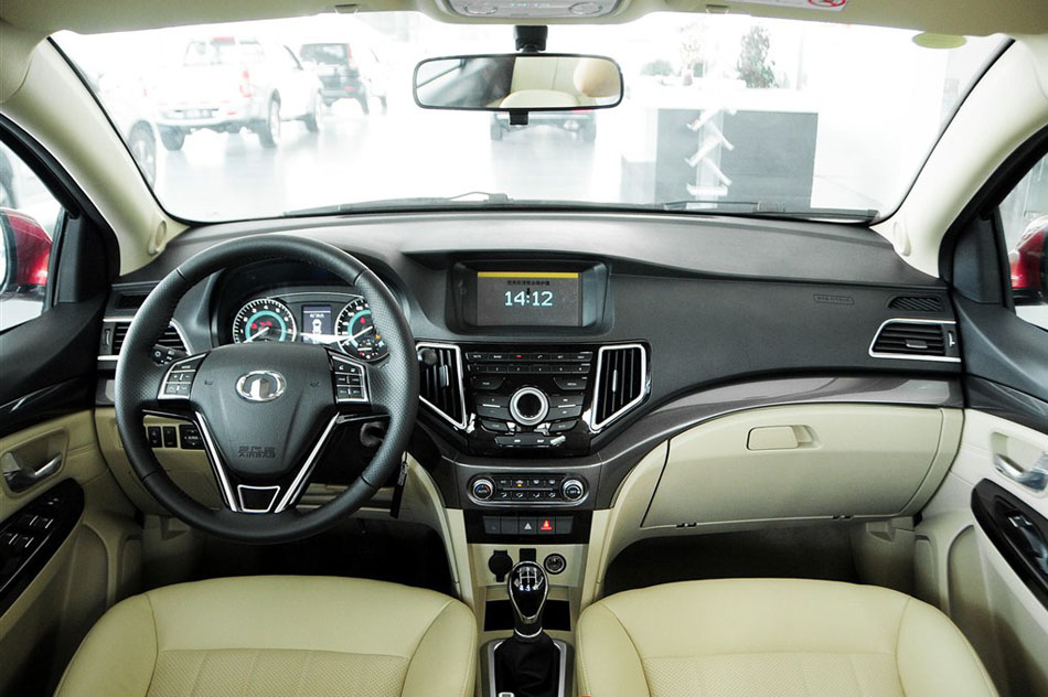 2015 1.5L ֶ 