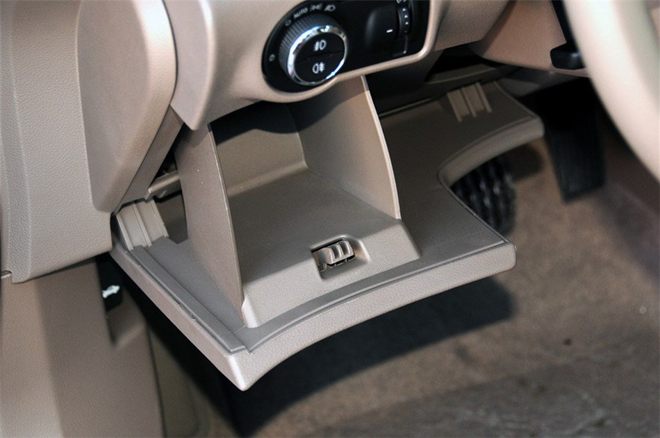 2013 1.6L AT ʱа 