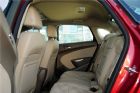 2013款 1.6L AT 时尚版 座椅空间