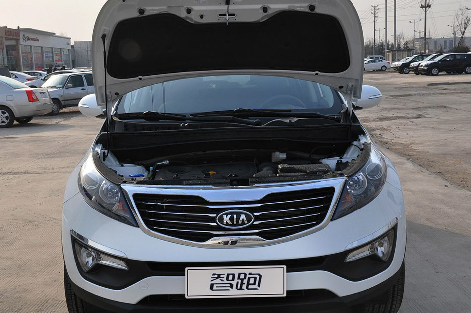  2012 2.0L  AT NAVI 