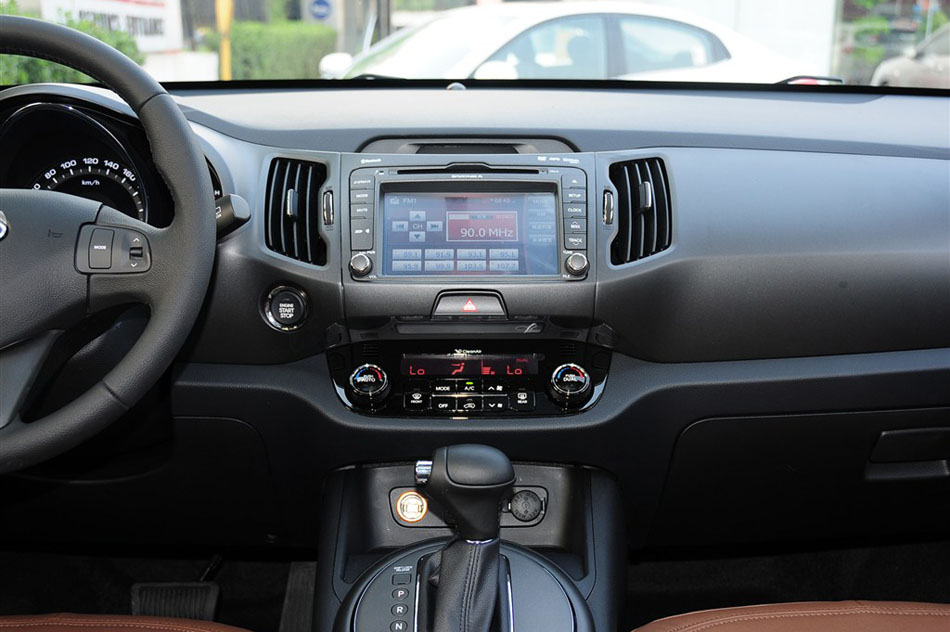  2014 2.0L AT ԶGLS 
