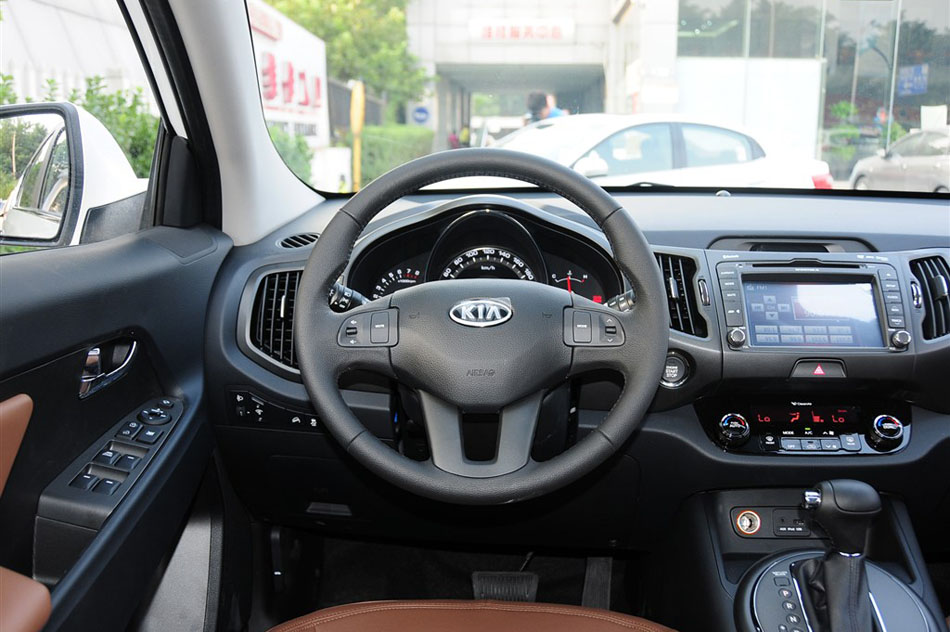  2014 2.0L AT ԶGLS 