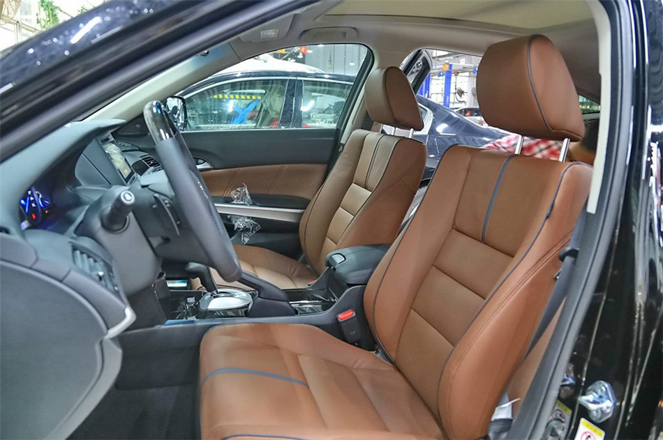 2014 2.4L AT  οռ
