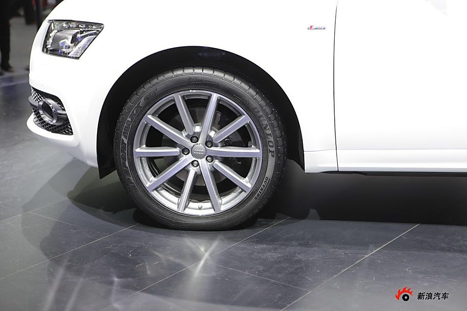 µQ5 3.2 quattro