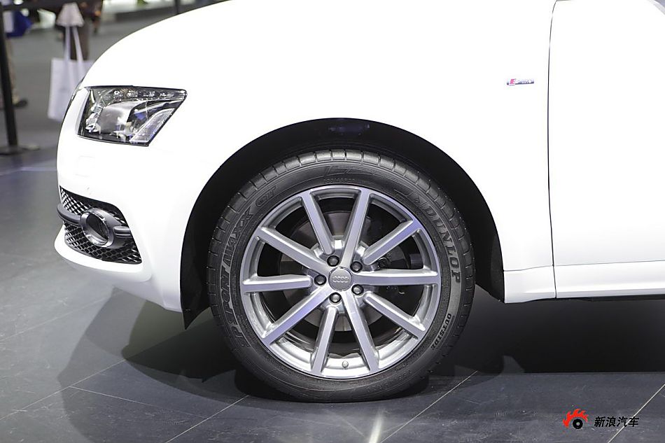 µQ5 3.2 quattro