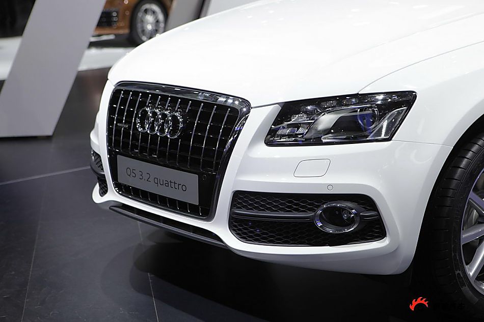 µQ5 3.2 quattro