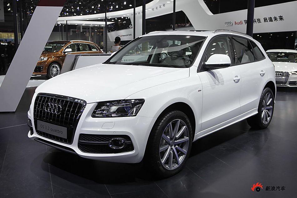 µQ5 3.2 quattro