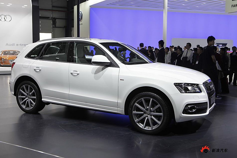 µQ5 3.2 quattro