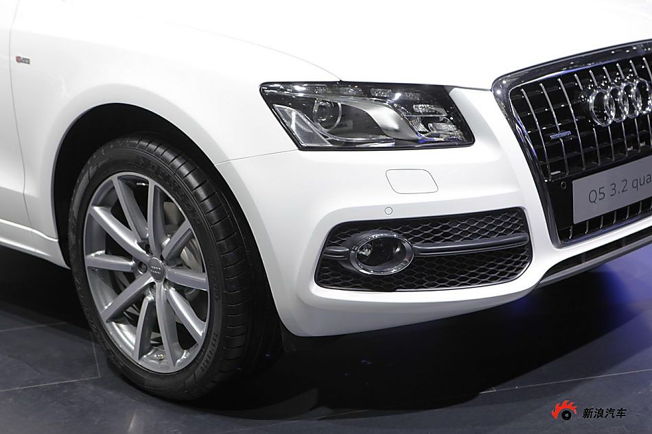µQ5 3.2 quattro