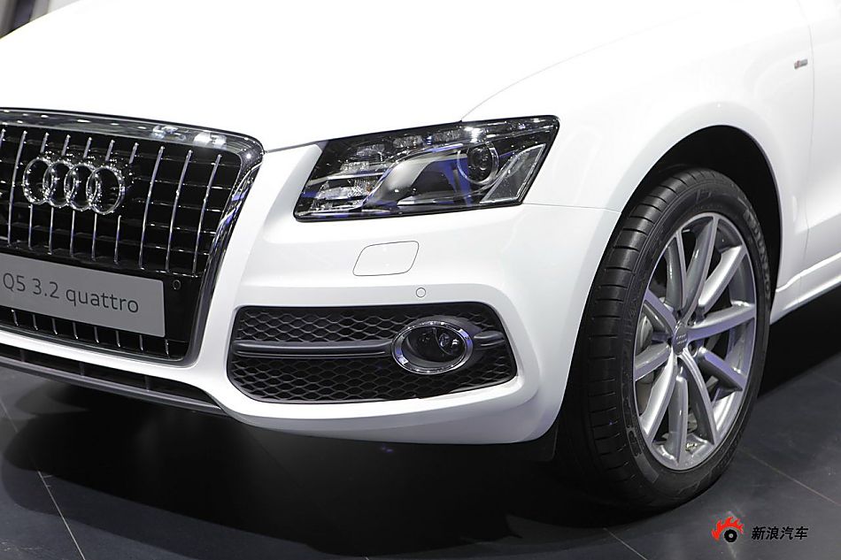 µQ5 3.2 quattro