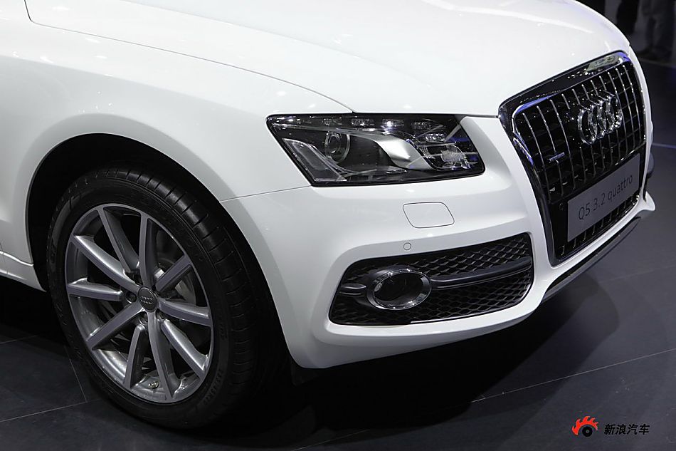 µQ5 3.2 quattro