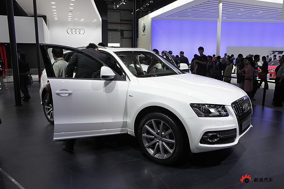 µQ5 3.2 quattro