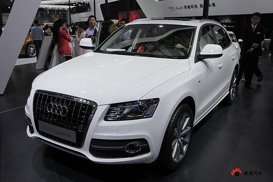 µQ5 3.2 quattro