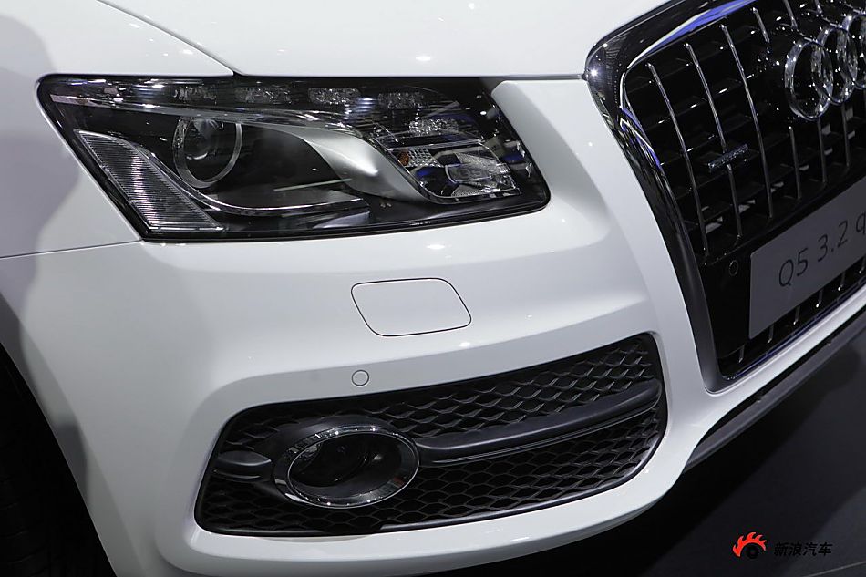µQ5 3.2 quattro