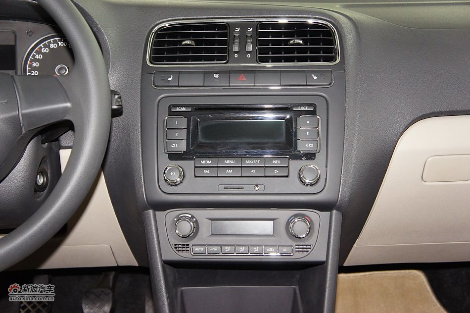 2011POLO