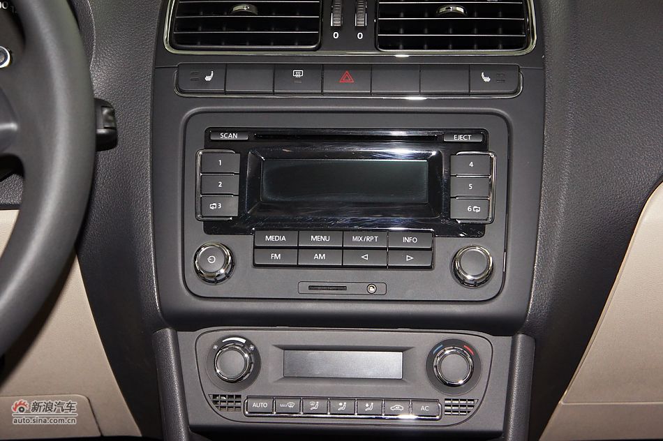 2011POLO
