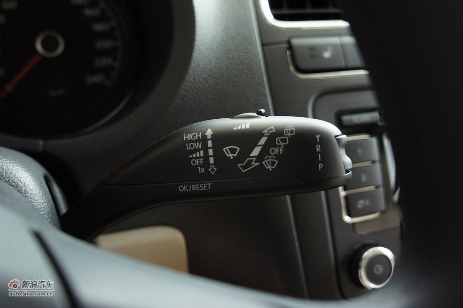 2011POLO