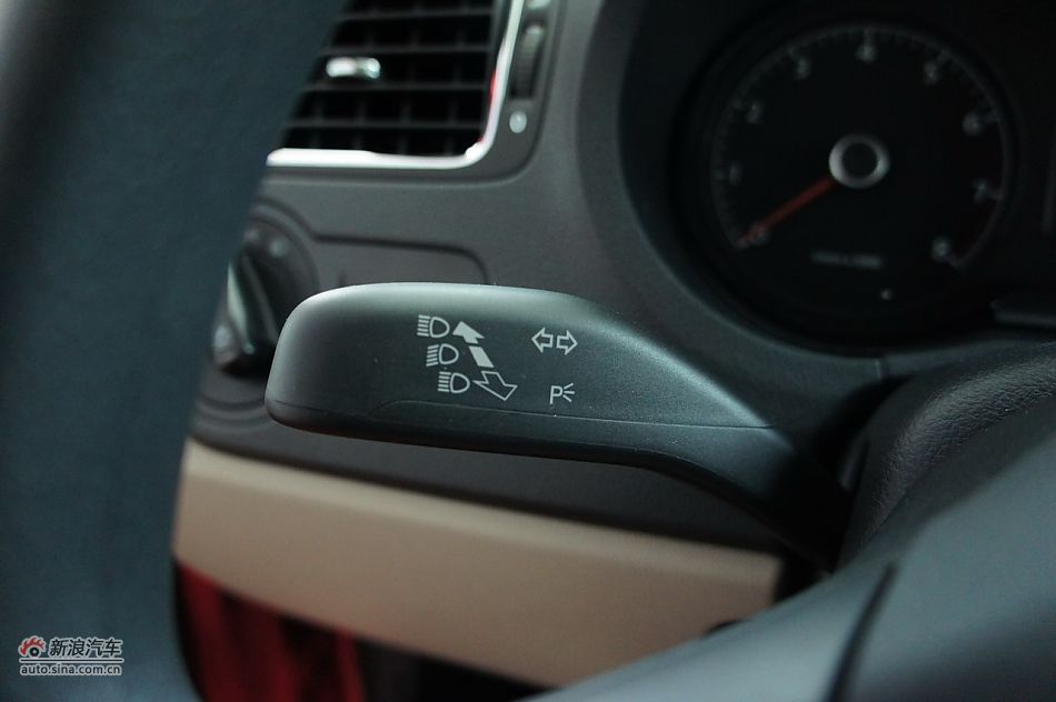 2011POLO