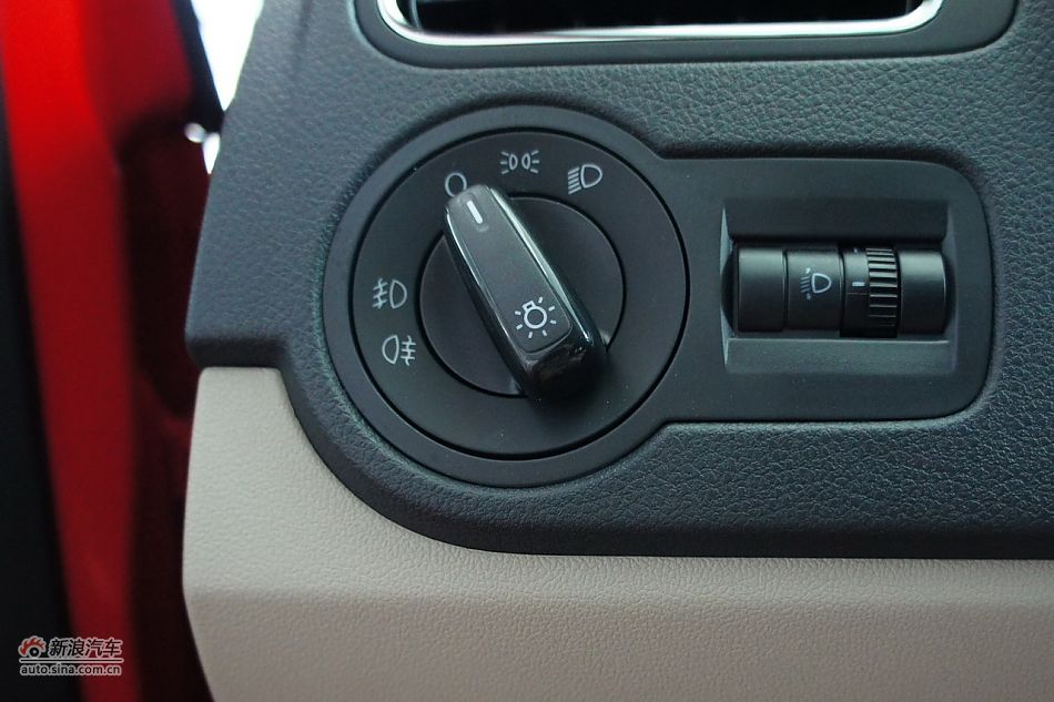 2011POLO
