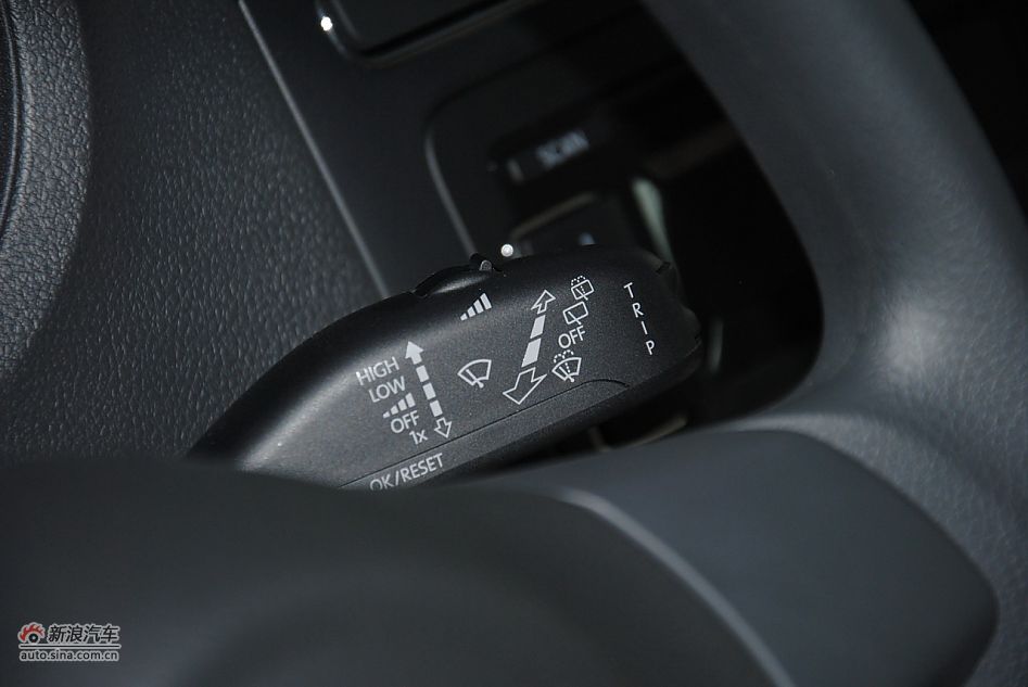 2011POLOа1.4Զ