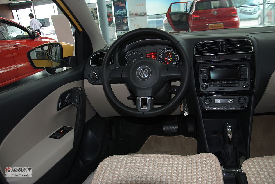2011POLO¿1.6Զ